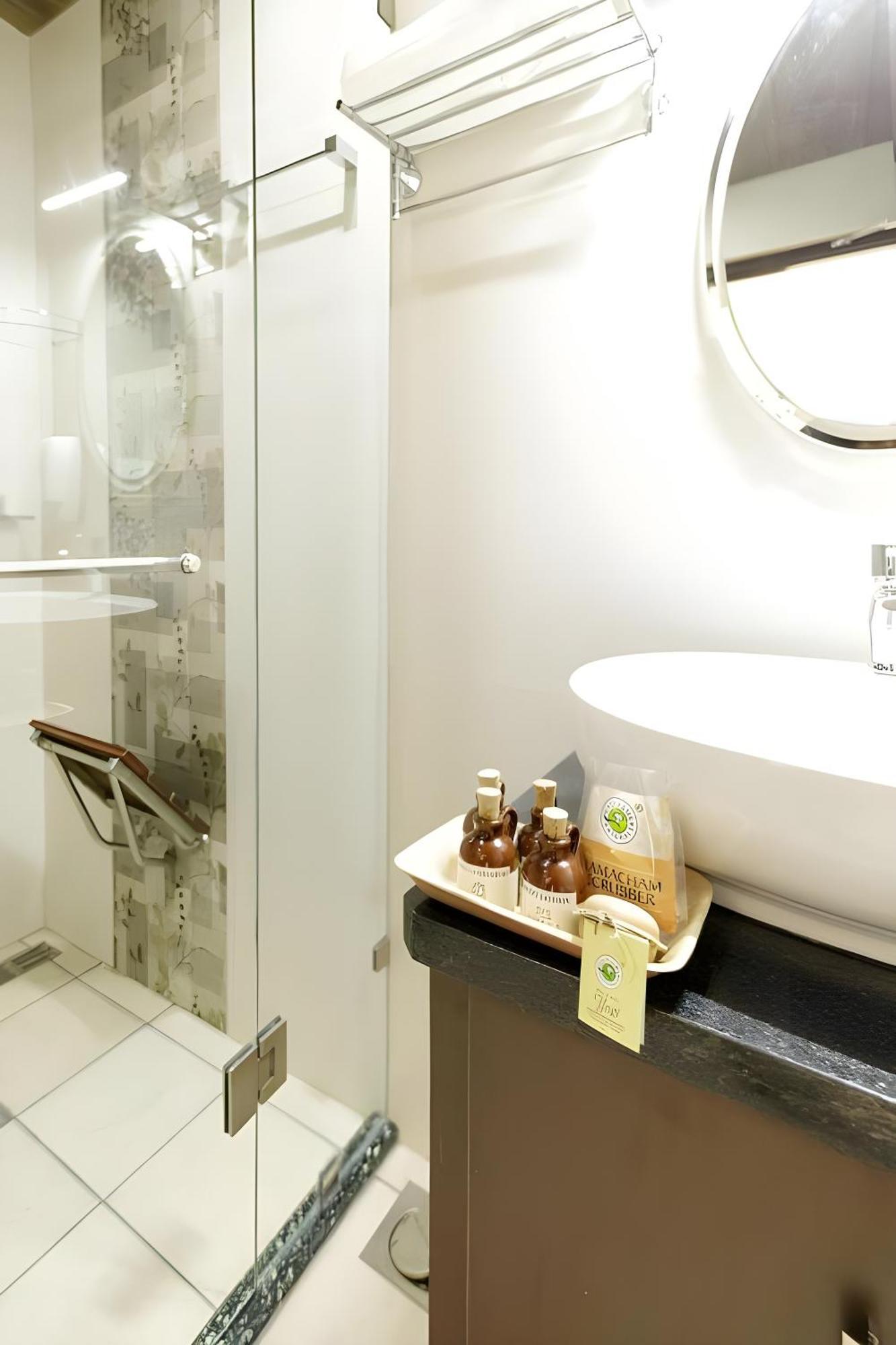 Lhasa Ayurveda And Wellness Resort - A Blusalzz Collection, Kochi, Kerala Экстерьер фото